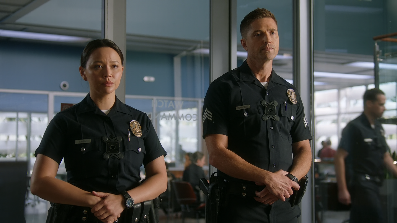 The.Rookie.S05E10.The.List.1080p.10bit.AMZN.WEB-DL.DDP5.1.HEVC-Vyndros.mkv_snapshot_08.03_[2023.01.1