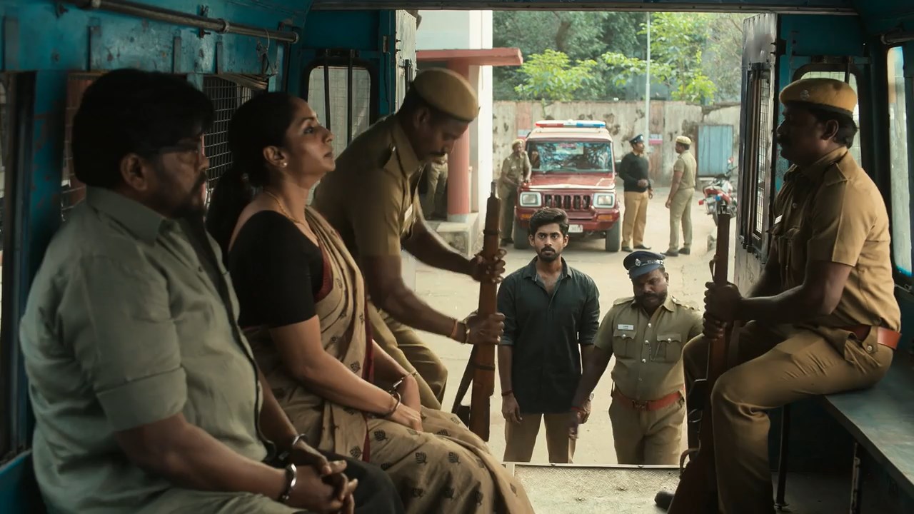 Suzhal - The Vortex (2022) Season 1 [Hindi + Tamil + Telugu + Malayalam + Kannada] WebRip 480p, 720p ESub - Complete Screenshot