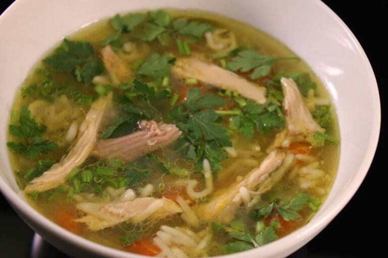 Oma´s Hühnersuppe Oma´s Hühnersuppe