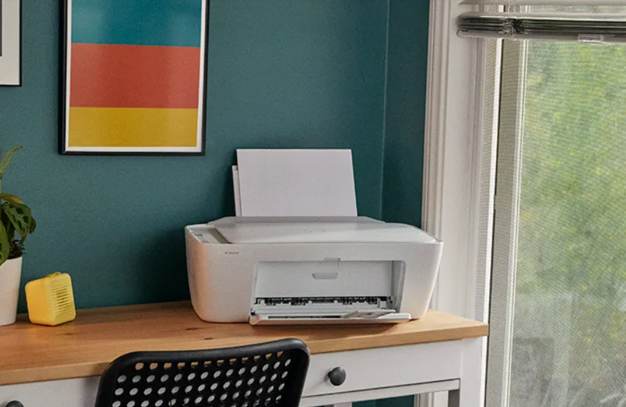 Impresora multifuncional HP DeskJet Ink Advantage 2875 en color blanco.