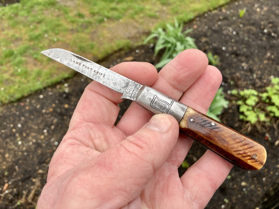 9C9382F0-C2C7-4112-AC1C-62C7C261F79F