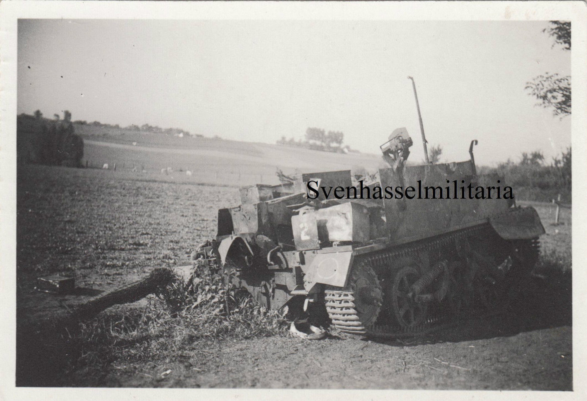 Original Foto Zerstörte Englische Panzerwagen Br