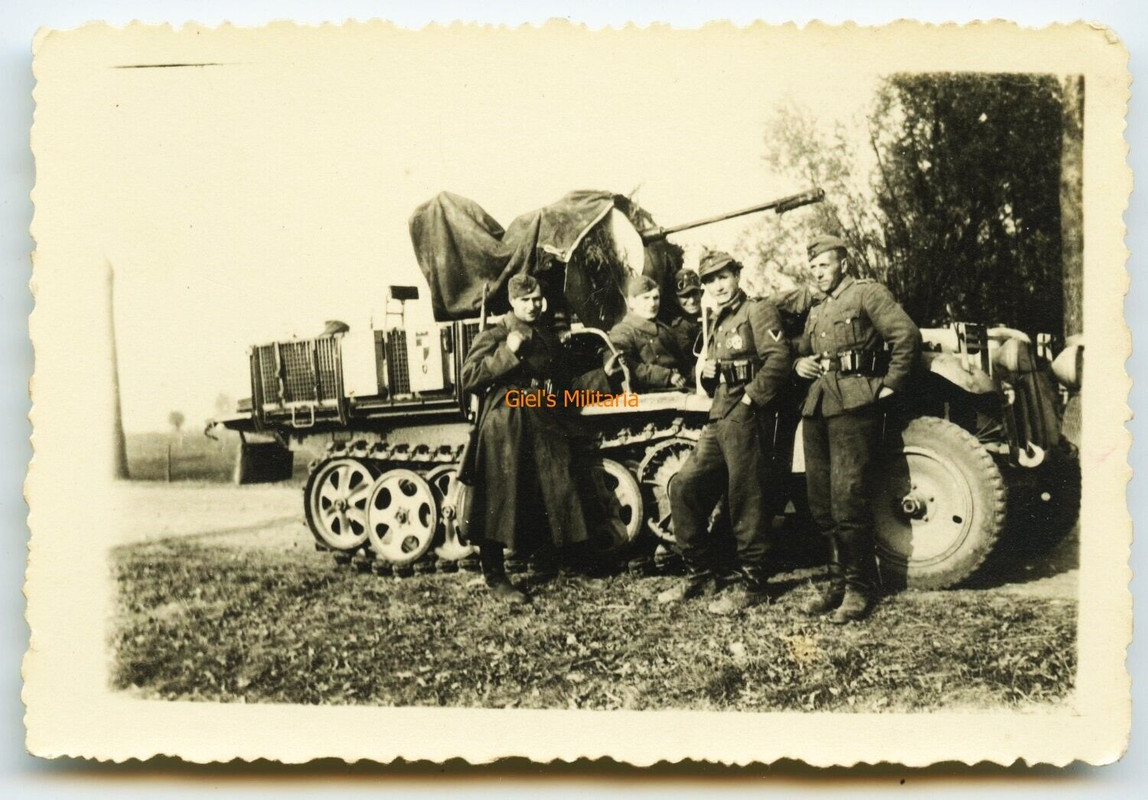 Orig. Foto Heeresflak SdKfZ 104, 2cm Flak, Division wappen, Bereitstellung (3)