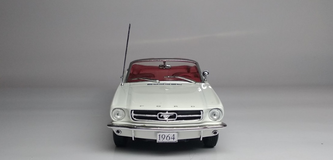 Ford Mustang Convertible 1964 (1)