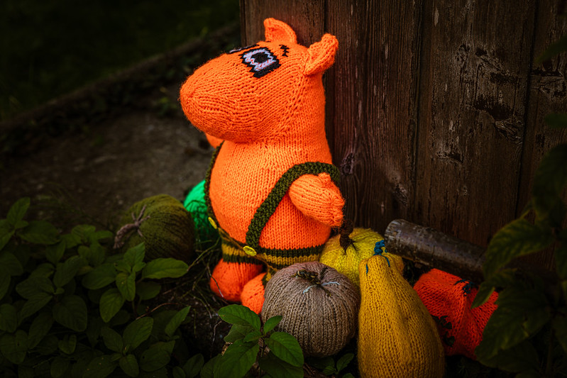 orangeknittedoll.jpg