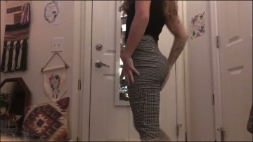 [Image: Voyeur24265095409.jpg]