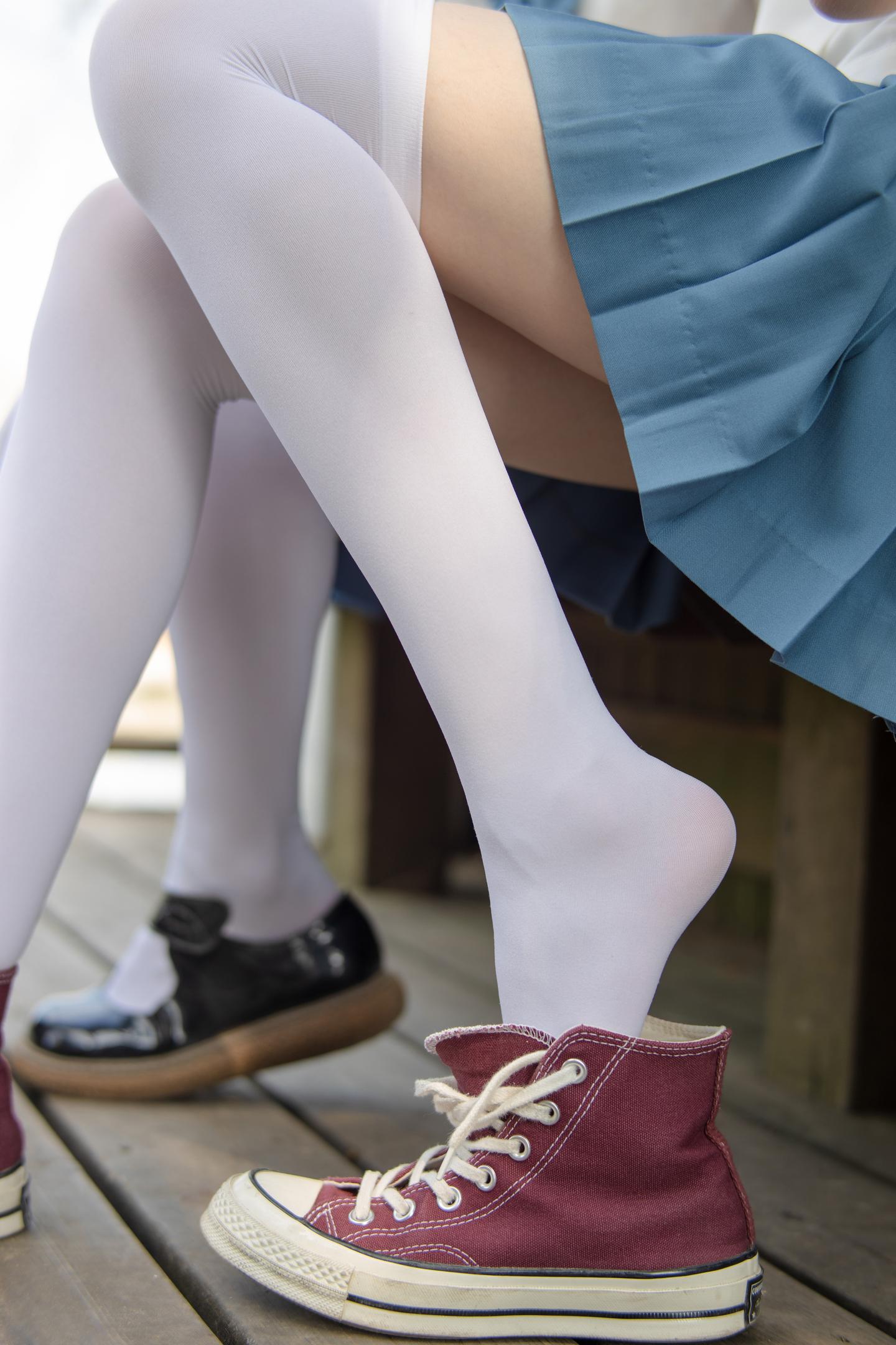 森萝财团 [JKFUN-025] 默陌&Aika - 80D白丝过膝袜 79