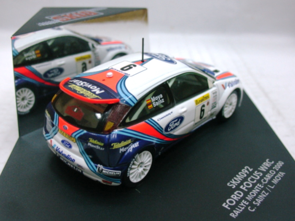 ford-focus-2000-monte-sainz001.jpg