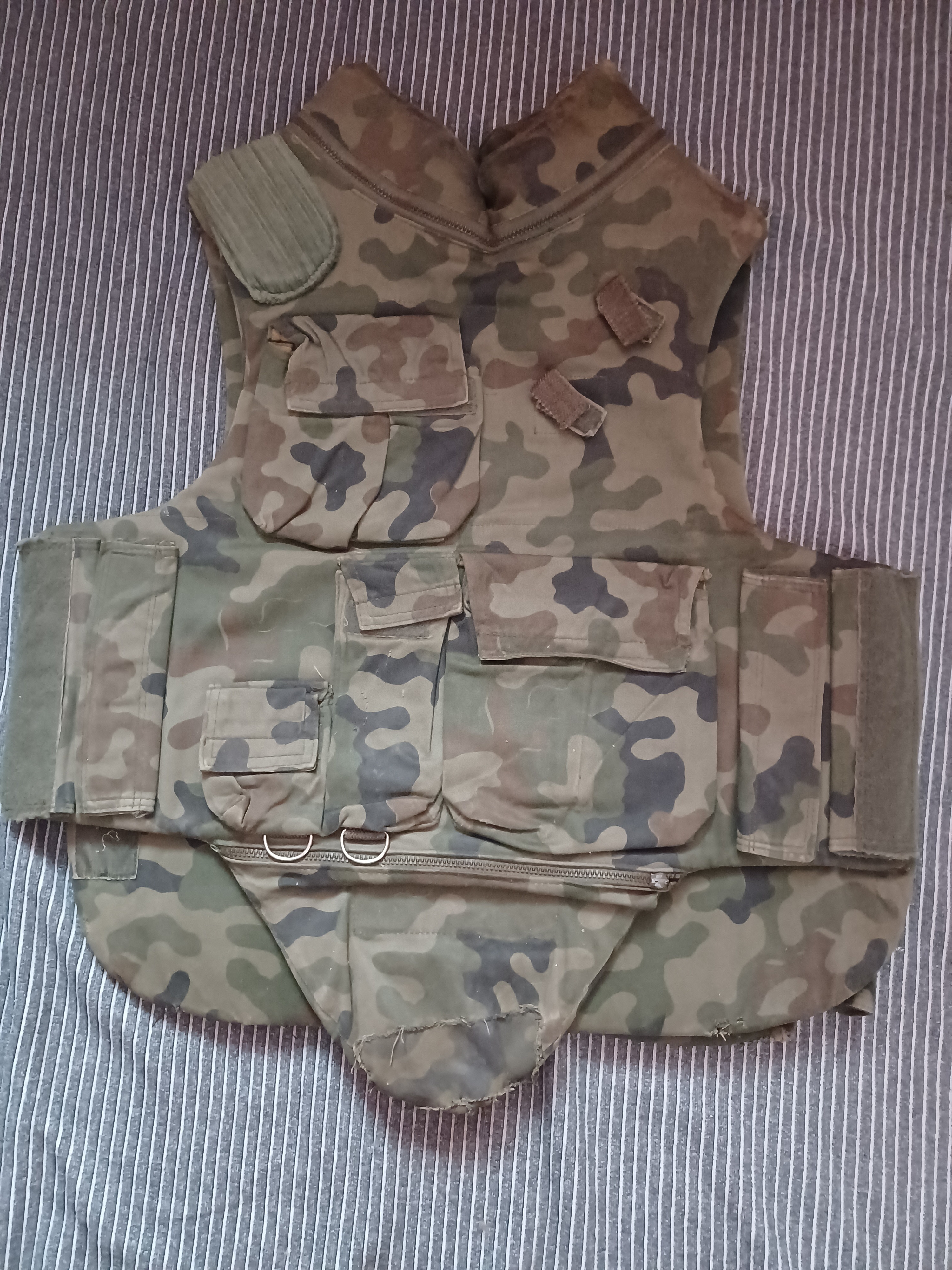 1990s Polish body armor vest - OCHRA 20210922-172455