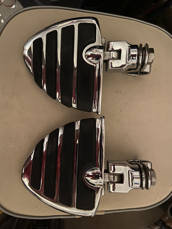 6B3D9165-1A74-4815-835F-6B99055A8EF2