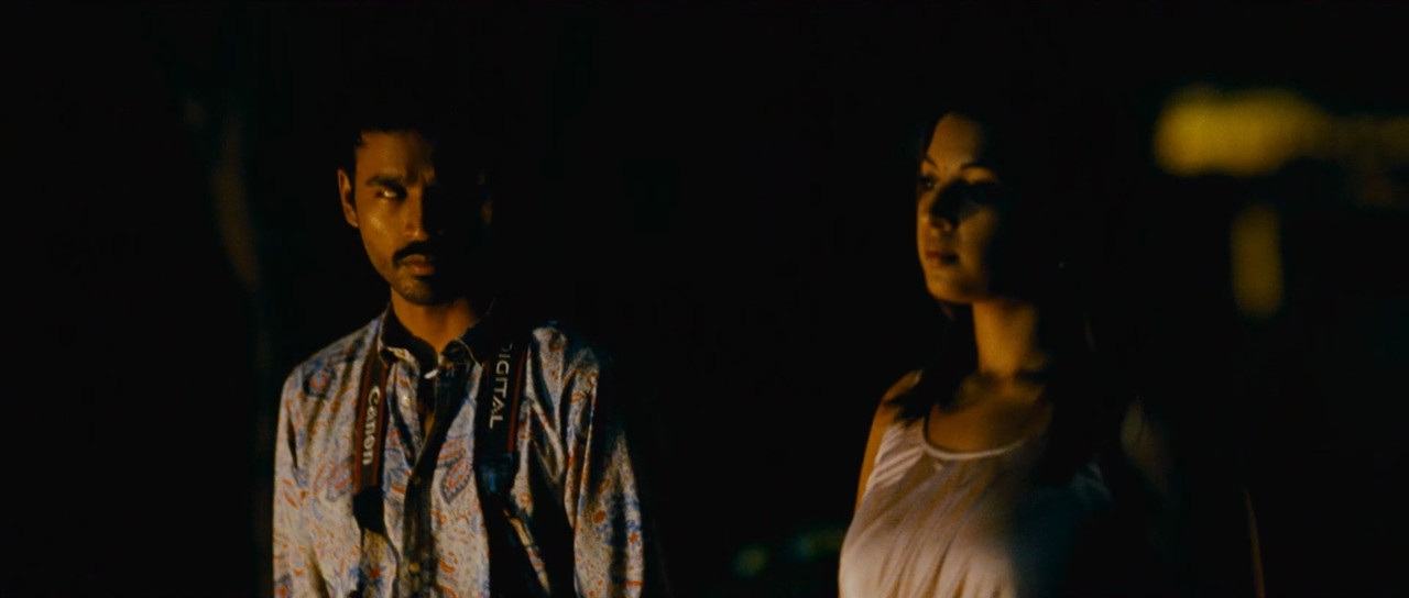 Mayakkam Enna (2011) Tamil - UnTouched True HD 1080p AVC x264 - 6.8GB.00_00_01_12.Still074