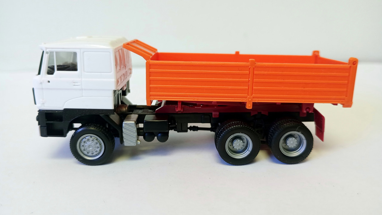 Mach (3638)