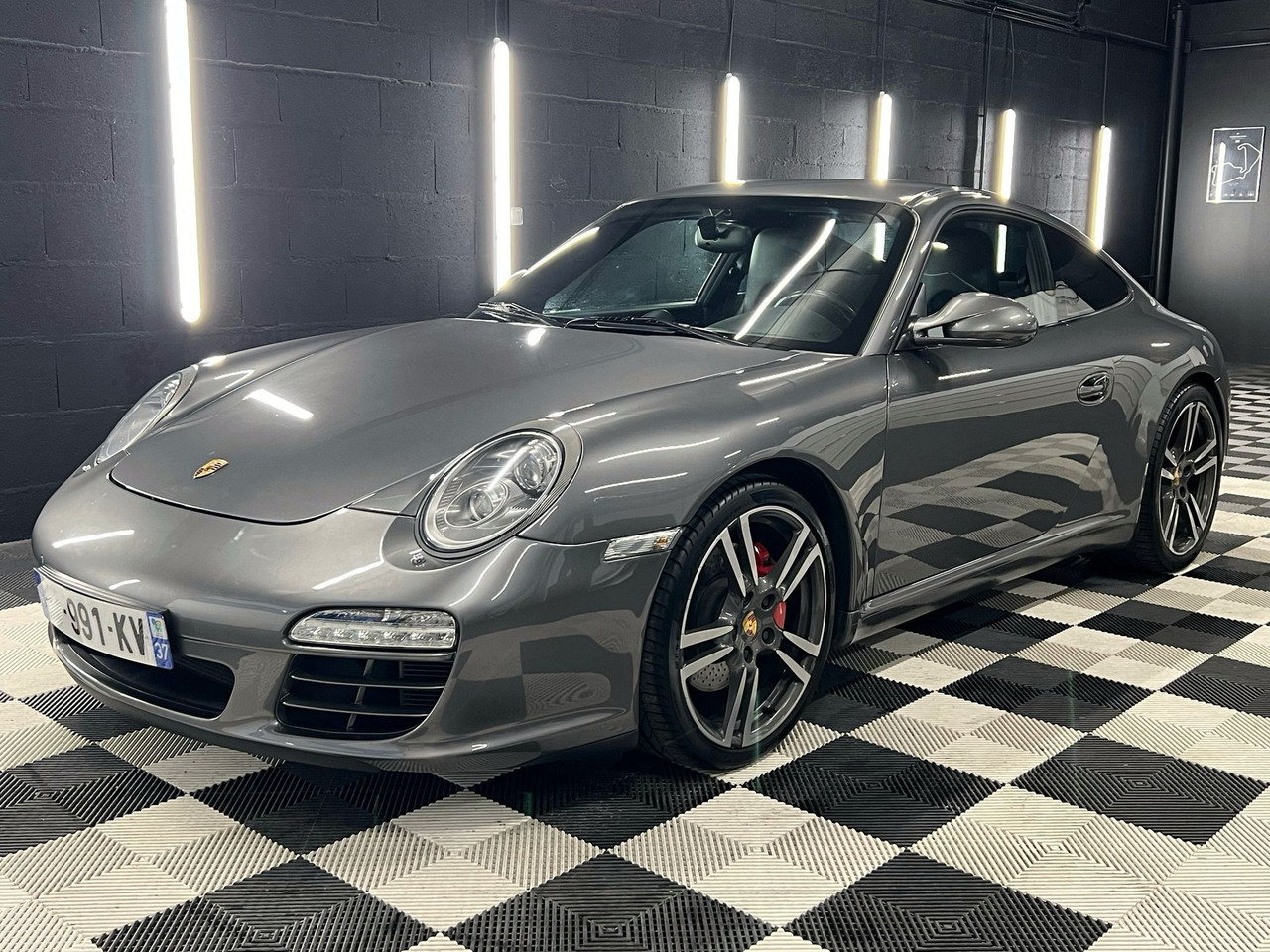 997 2