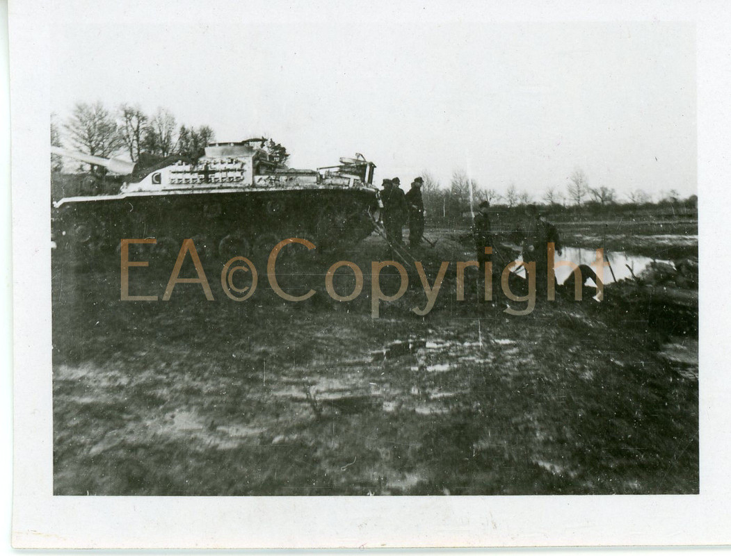 Russland Kämpfe Panzer StuG Sturmgeschütz Tank Tarn Camo Langroh