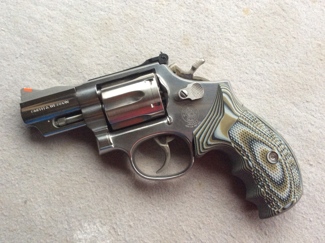 6E1C7043-4F0C-4296-82BE-25C946C52313