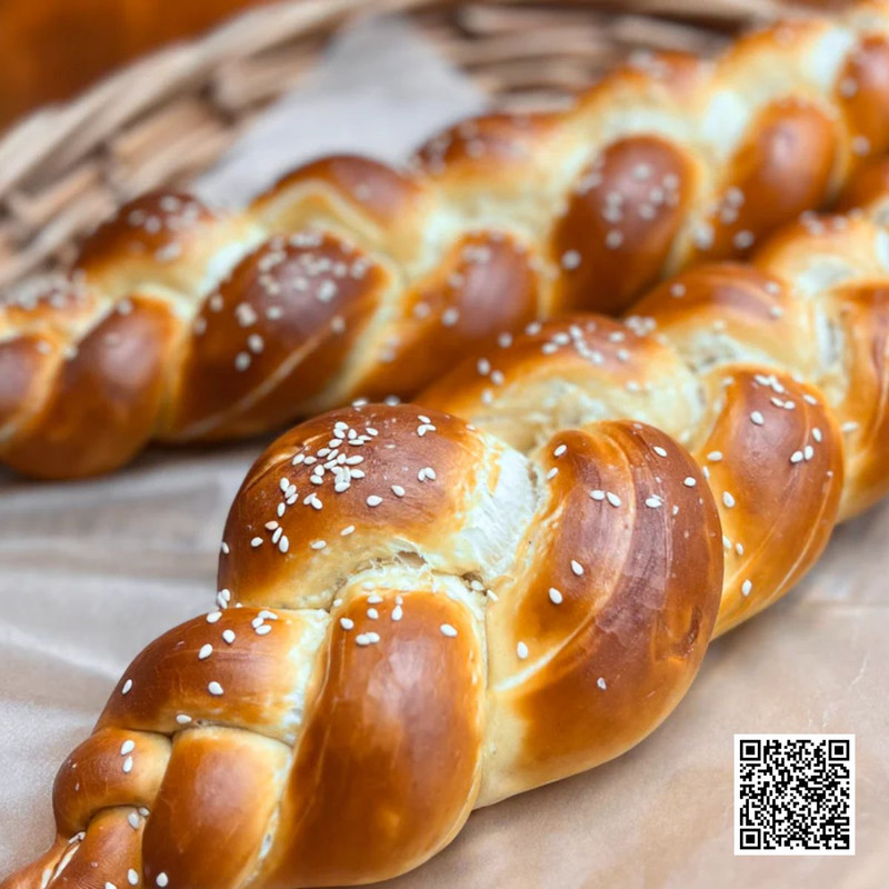 Different Types of Pretzel Braids You Can Try