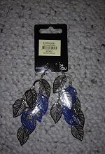 Blauwe-palm-oorbellen-3