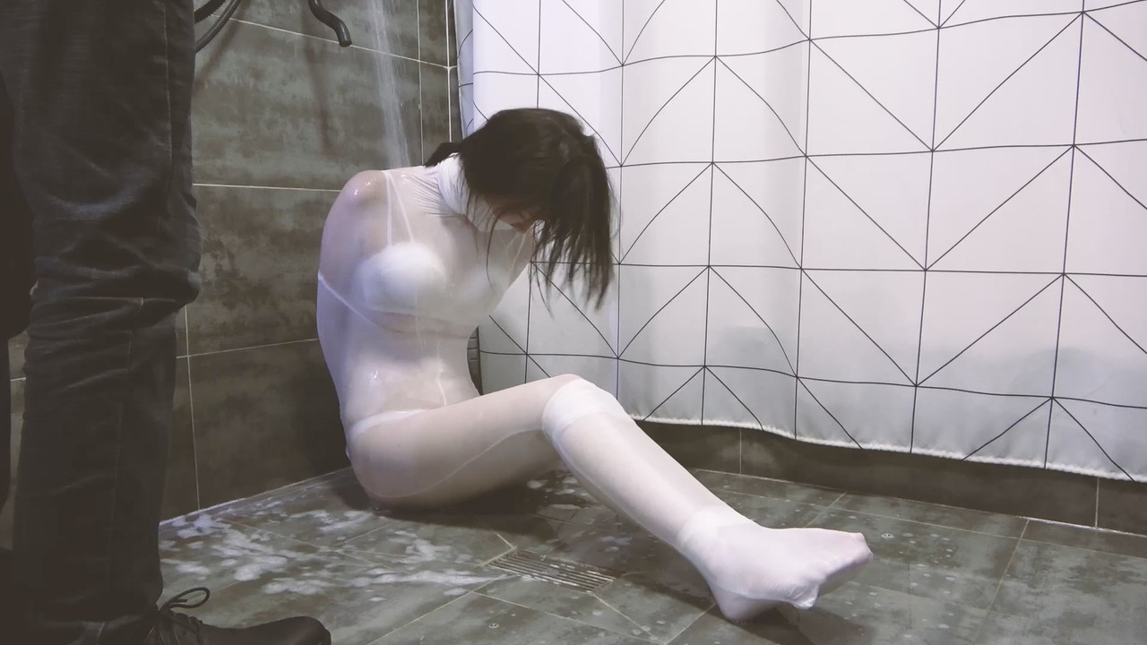 半岛束艺 king定拍湿身白丝全包（下） 最终章 流星.mp4_20200517_134825.379