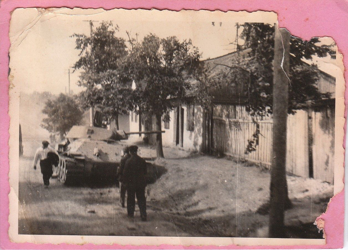 1910. Т-34 8 ТД 4 МК. Подбит в г. Магеров. 25 июня 1941 г.