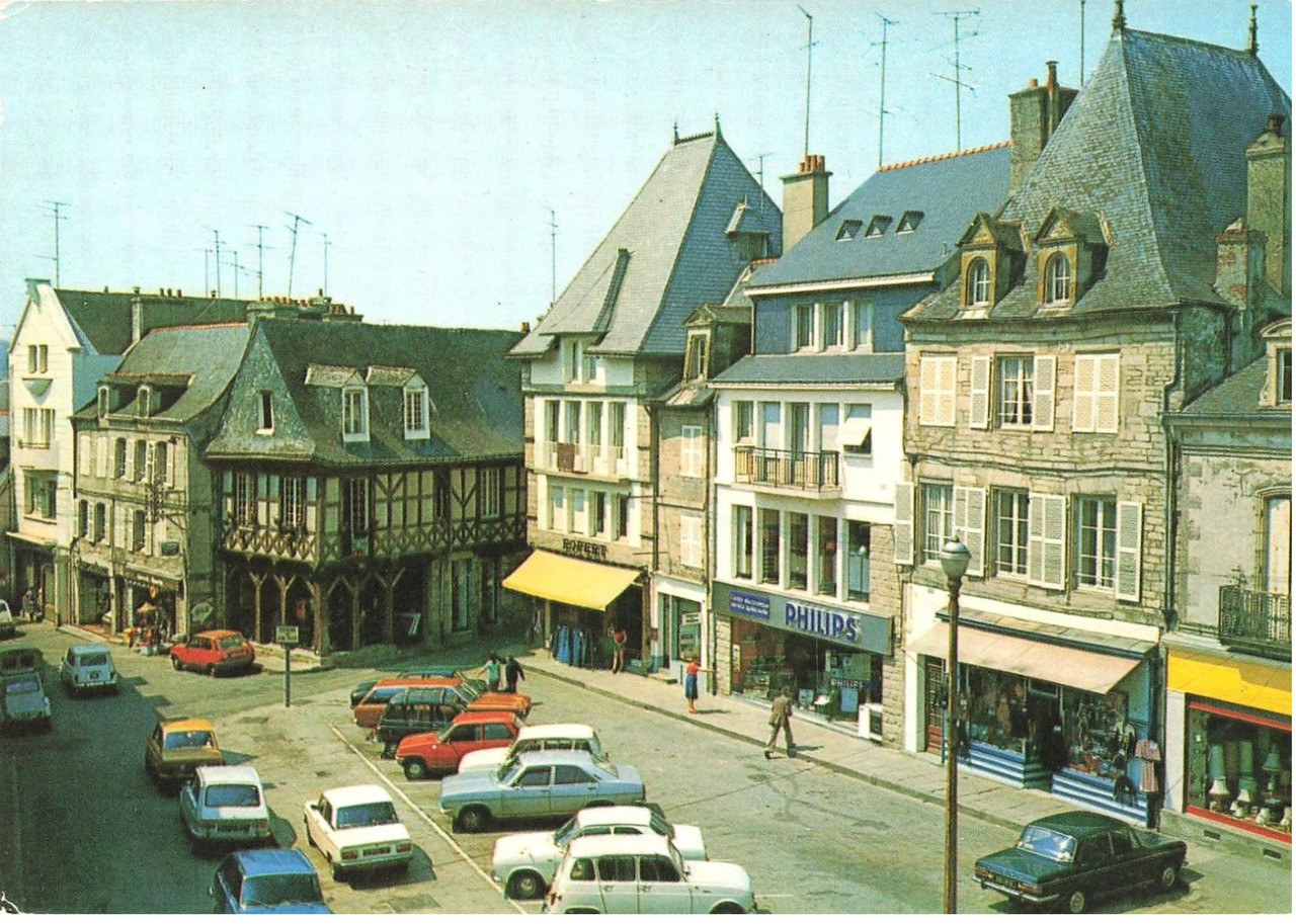 Pontivy56 place du Martray