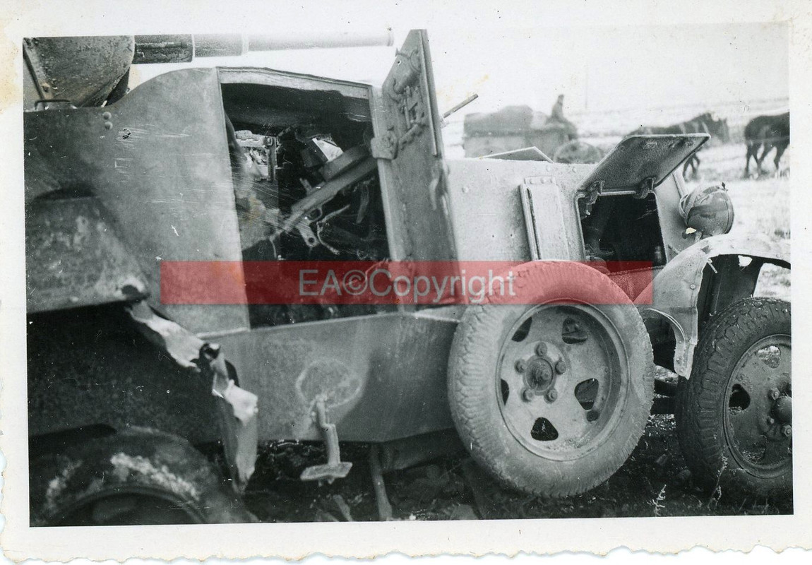 Russland Beute Panzer Panzerspähwagen Foto