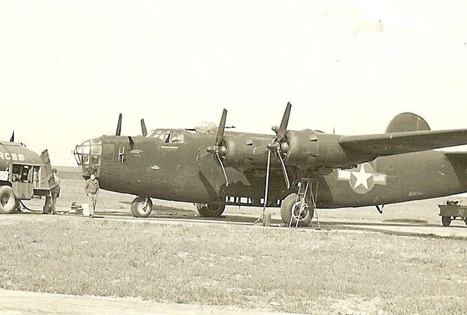 B-24 Bomber (#42-40987)