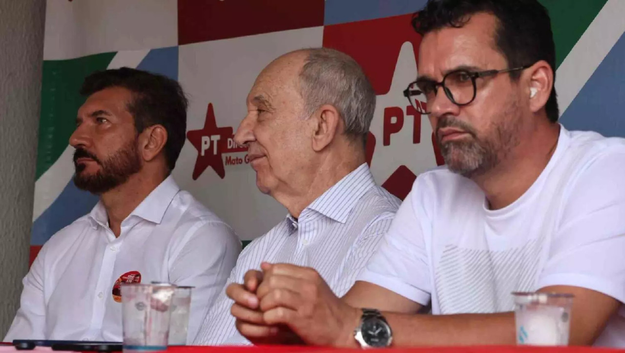 Pedro Kemp, Rui Falcão e o presidente atual do PT-MS, Vladirmir Ferreira ©Madu Livramento