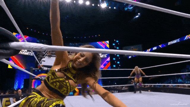 aew_20241113_baker_v_ford1