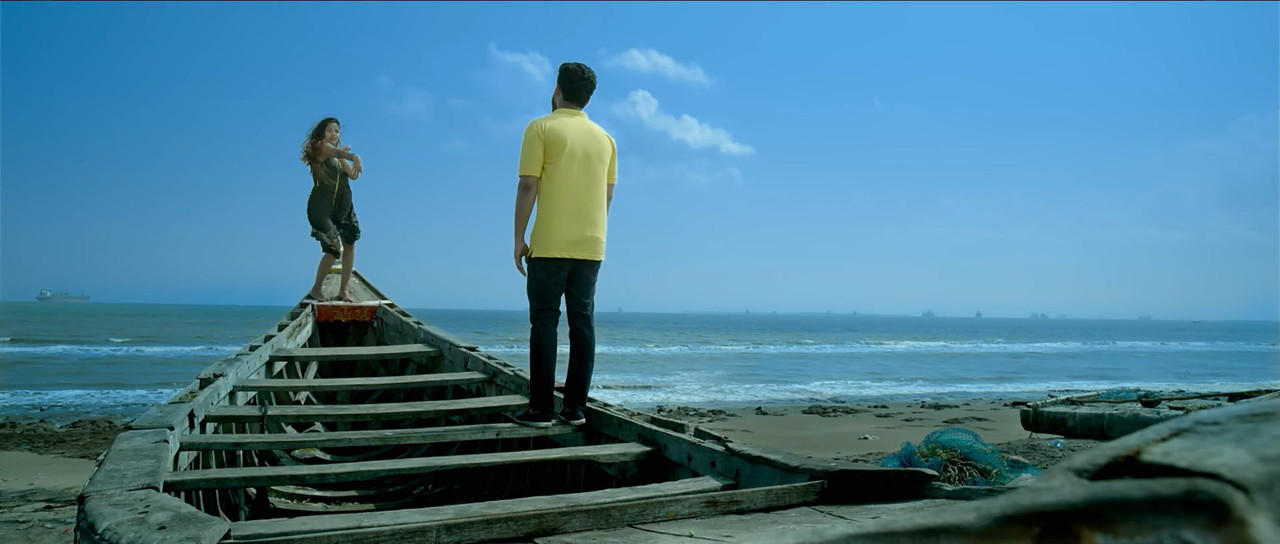 Pyar Hi Pyar 2021.1080p.AMZN.mkv_snapshot_19.07_[2021.07.09_16.48.03]