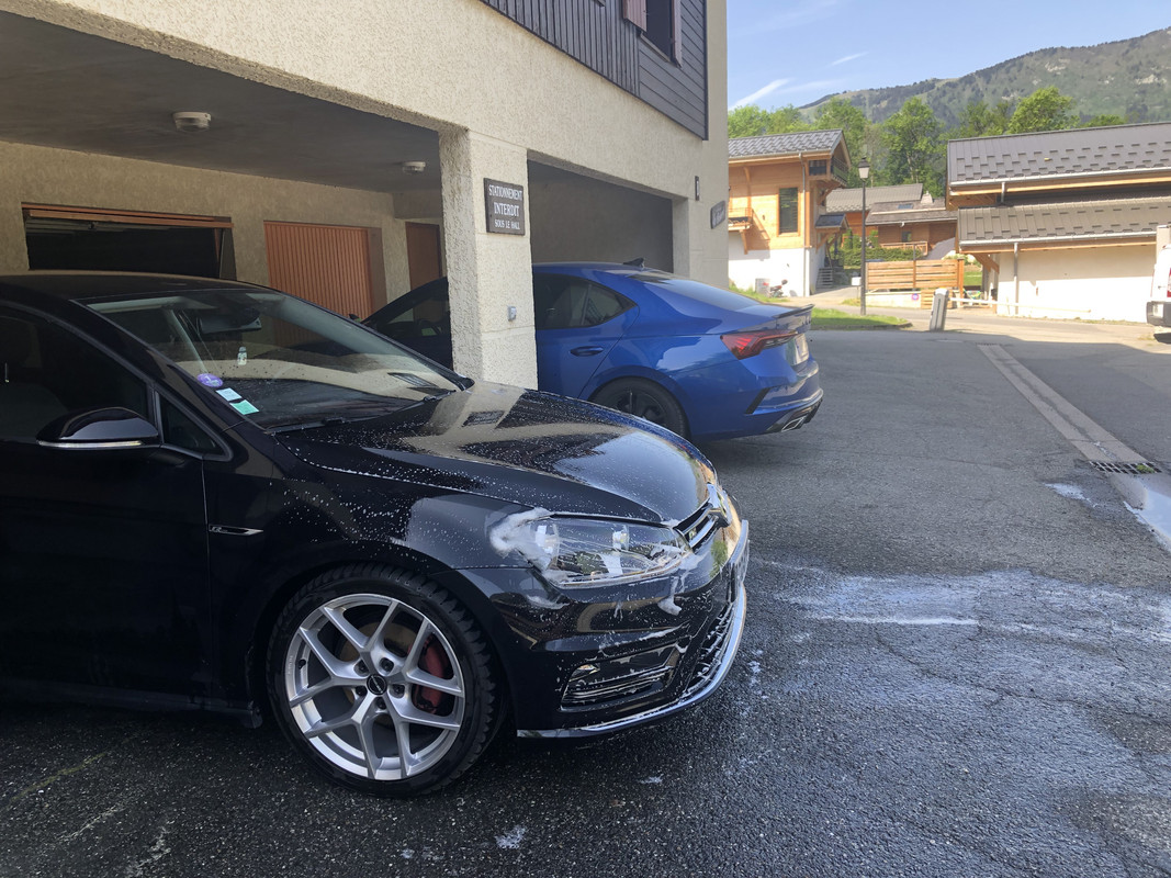 9269D659-B2F4-428B-BAE6-59BC82B4AE52