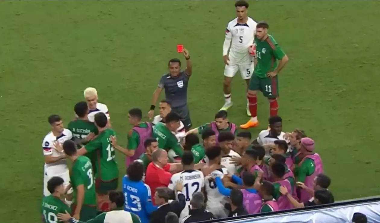 Suspensión ejemplar para Cesar Montes, se pierde Fase de Grupos de Copa Oro