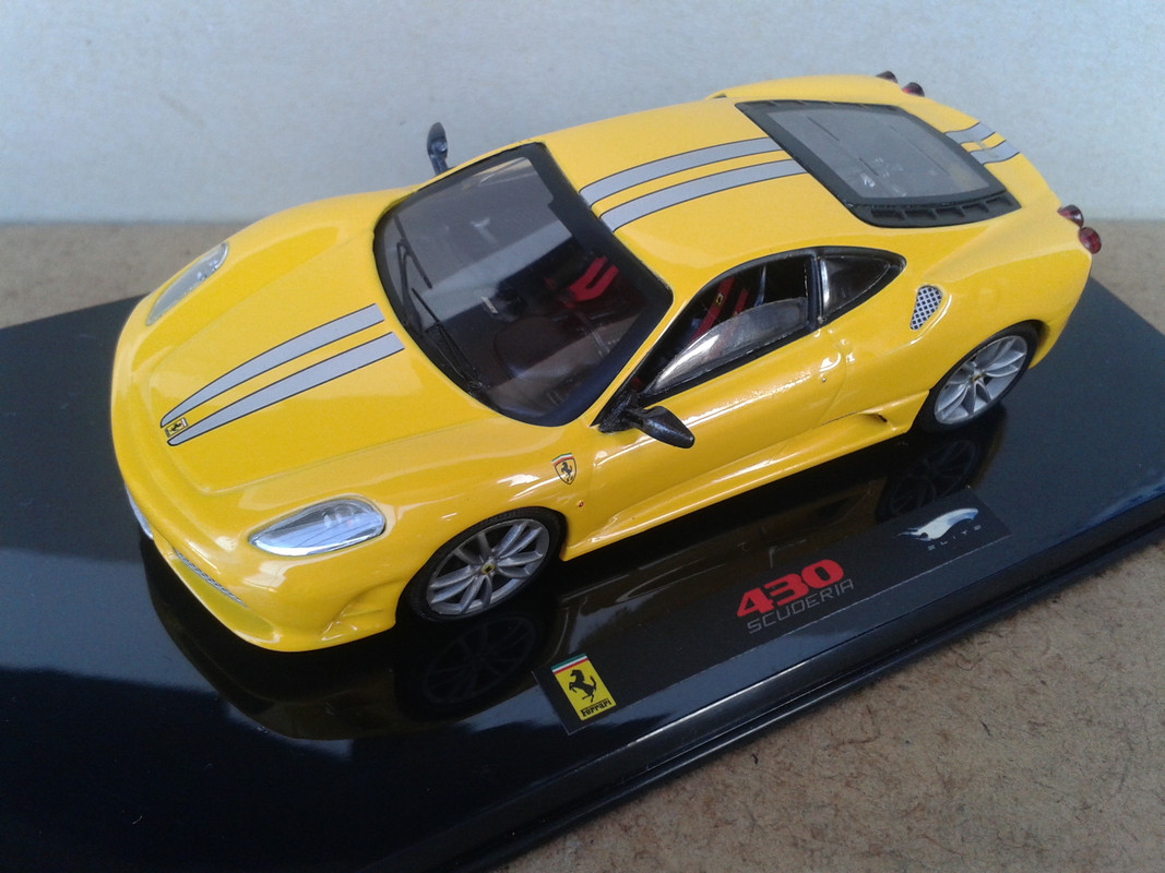 2007 Ferrari 430 Scuderia (Hot Wheels Elite) (1)