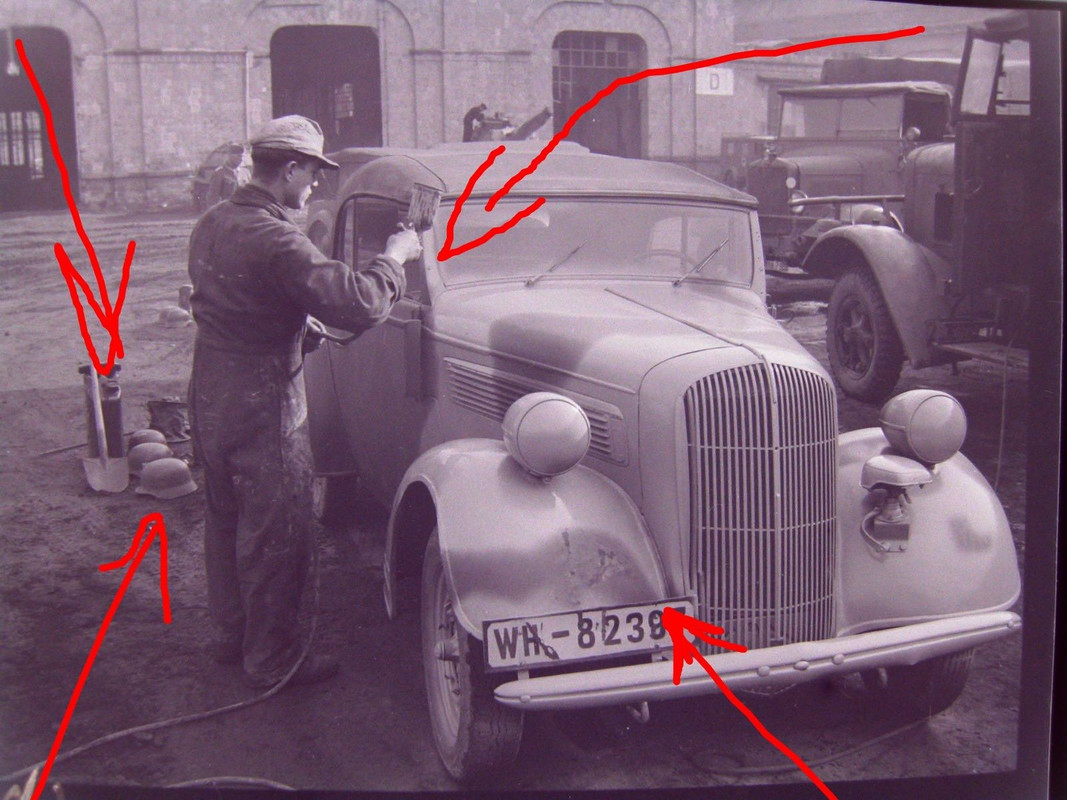 PKW und Ausrüstung bekommt Tarnanstrich , Afrika