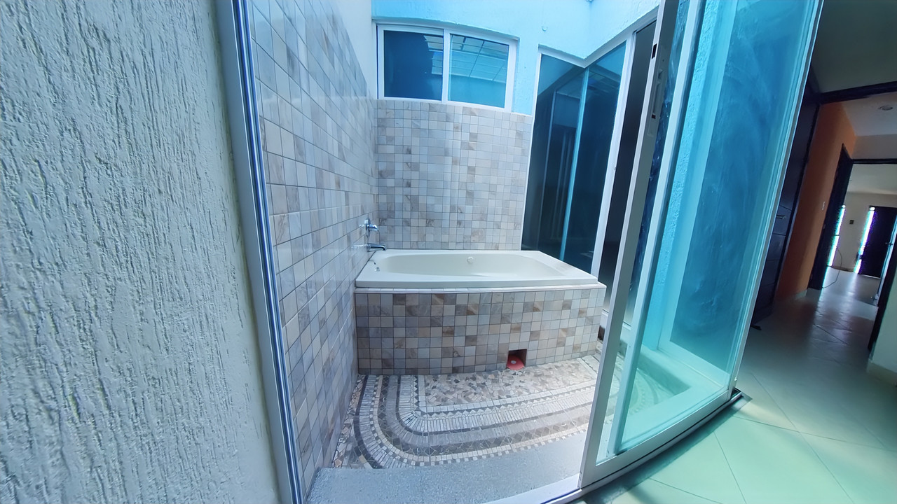jacuzzi