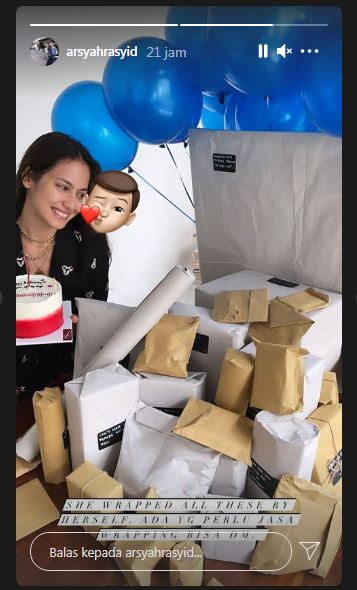 Pevita Pearce beri 31 kado di hari ulang tahun Arsyah Rasyid
