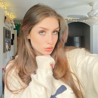 [Image: 1969-12-31-19-00-00-toribarbone-profilepic.jpg]