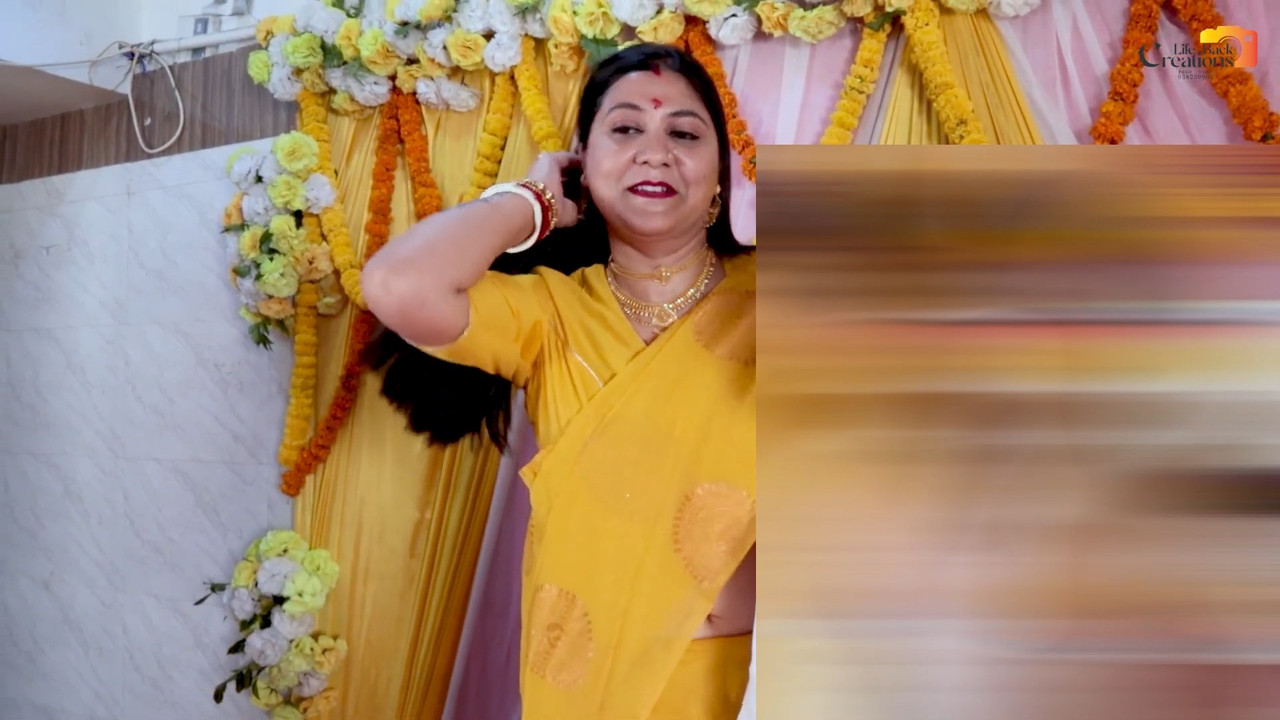 Hot Bengali Aunty Navel Slips in yellow saree