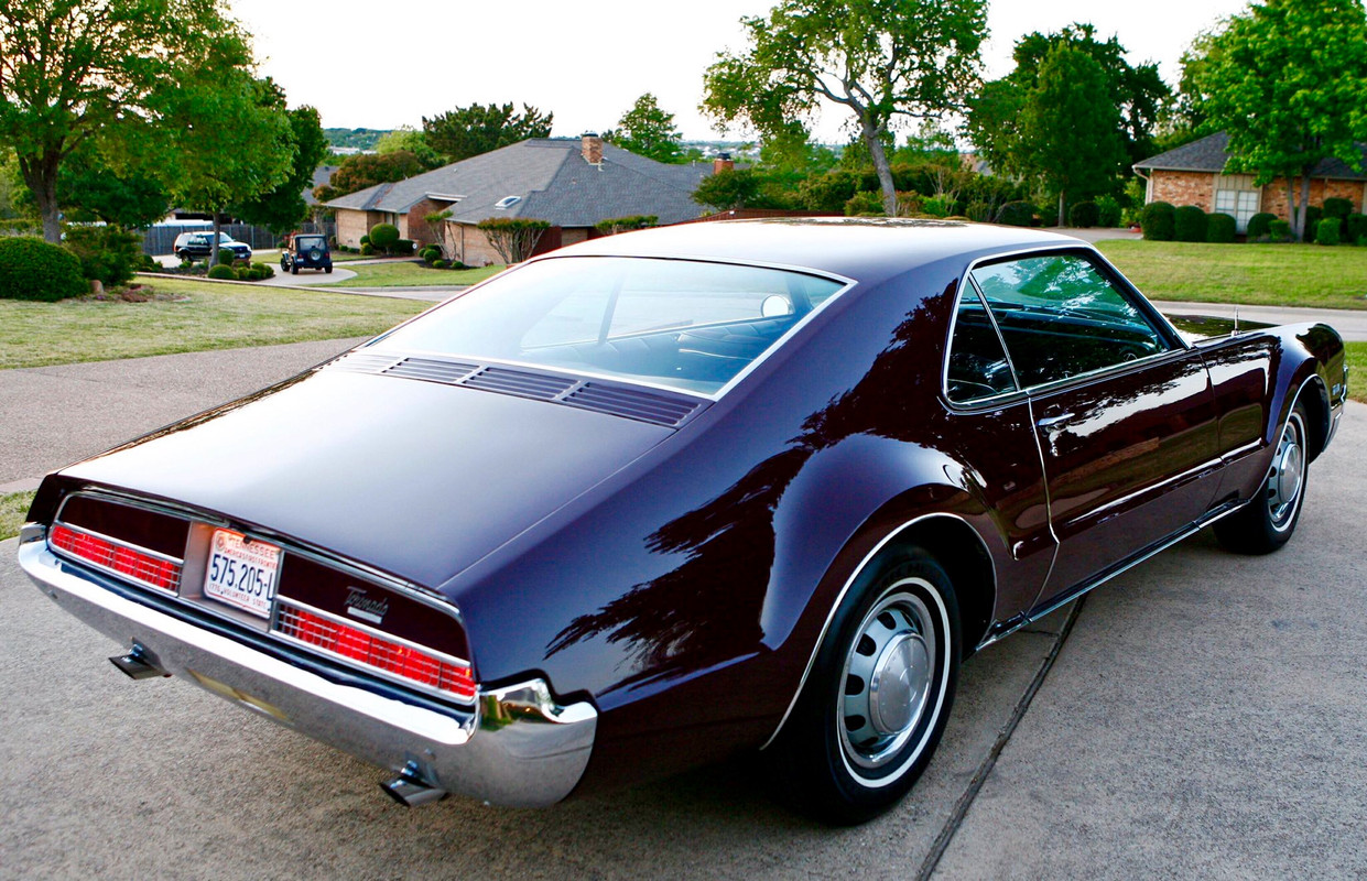 1B257202-C2D7-4A40-A9FE-7A9B18D4D2F3