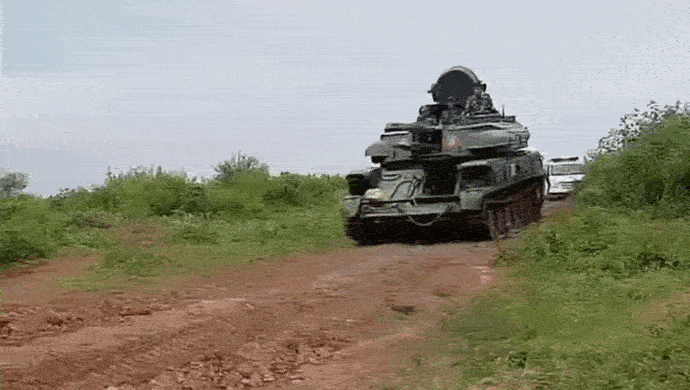 https://i.postimg.cc/5ySxStFL/ezgif-1c59fd6cc4c46285.gif