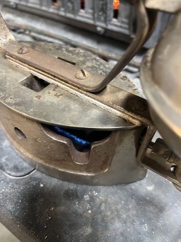 C1AEA5D6-819C-4A38-A2AE-6E71A730B7A5