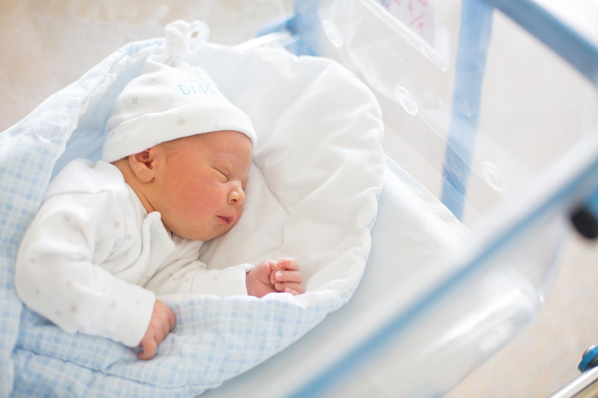 Bebé prematuro nace con cuerno en lugar de piernas