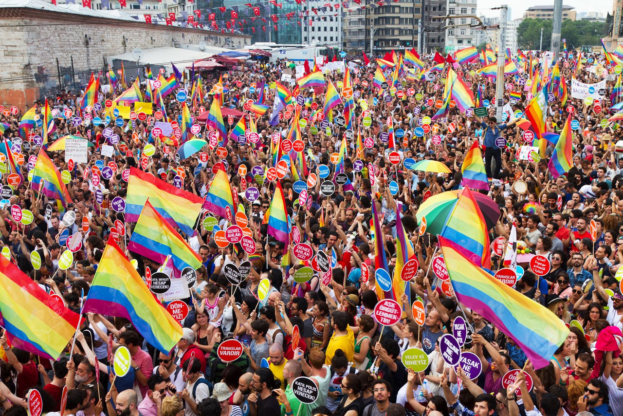 People-Taksim-Square-Turkey-LGBT-pride-parade-June-30-2013.jpg