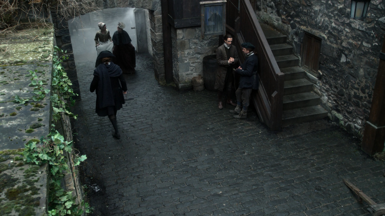 Outlander S03E06 A Malcolm 4kNFWEBRip 1080p 10bit DD5.1 x265.HEV