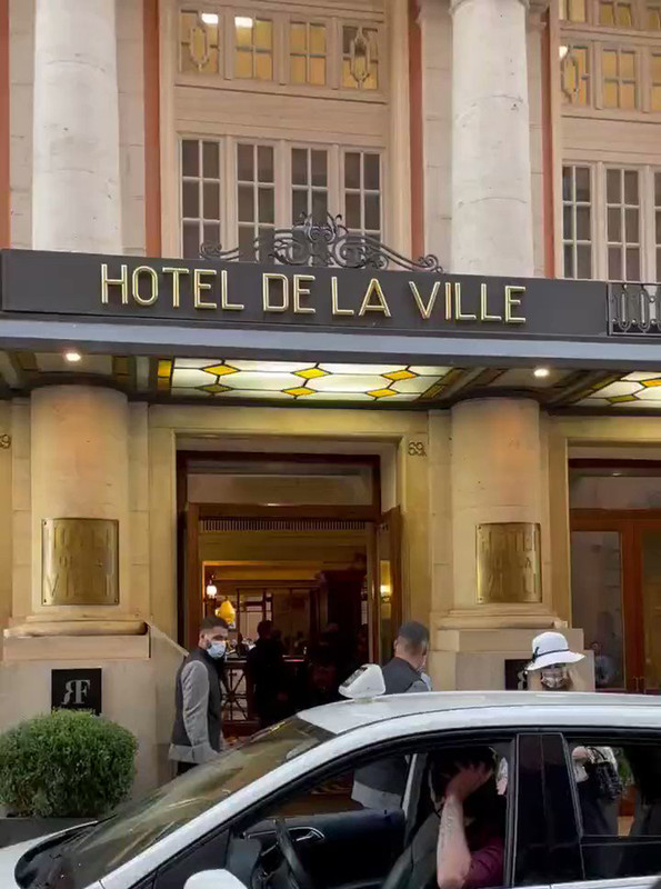 Hospedaje de lujo de Enrique Peña Nieto, el hotel cuenta con baños de mármol