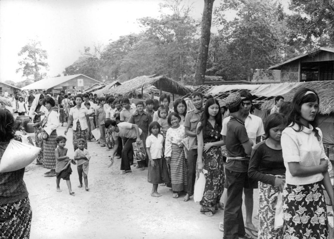 cambodian-refugees-1