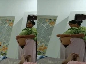 hot xxxx Busty bhabhi pussy showing caught on hidden sex cam