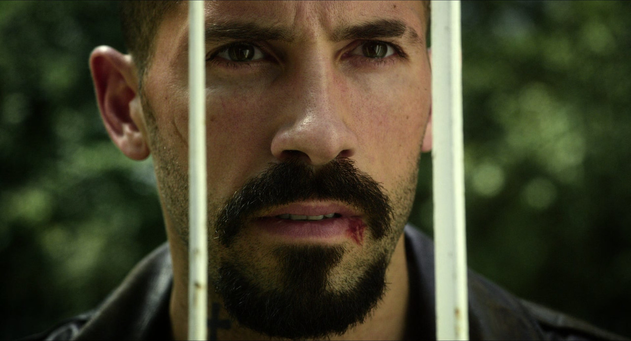 Boyka Undisputed IV (2016) (1080p BluRay x265 SAMPA)-11