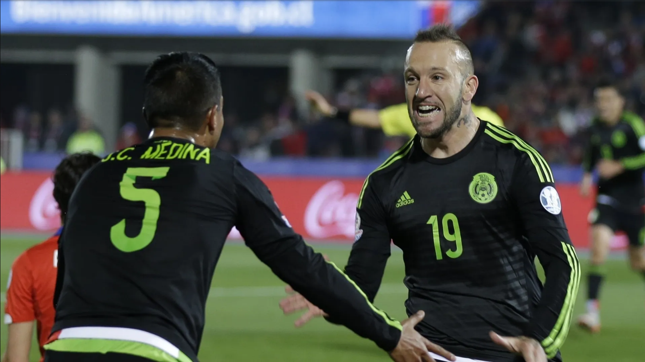 VIDEO | Exjugador del Tri protagoniza terrible pelea en un partido