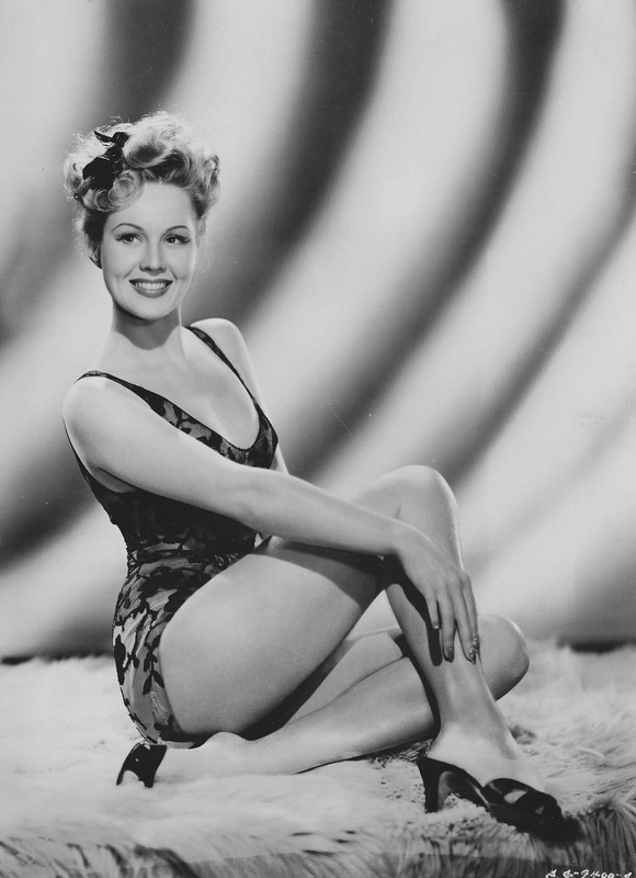 Virginia_Mayo_a82