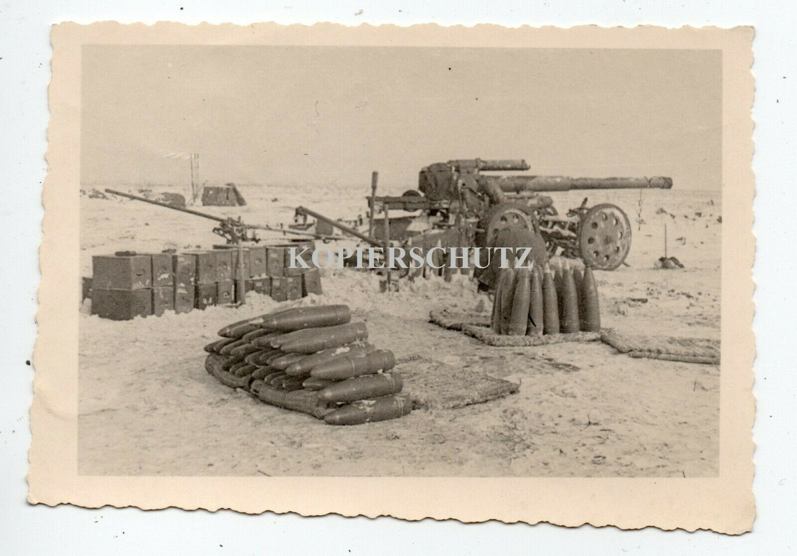 Russland Stellung Geschütz Kanone Mörser Bomben Granaten Munition